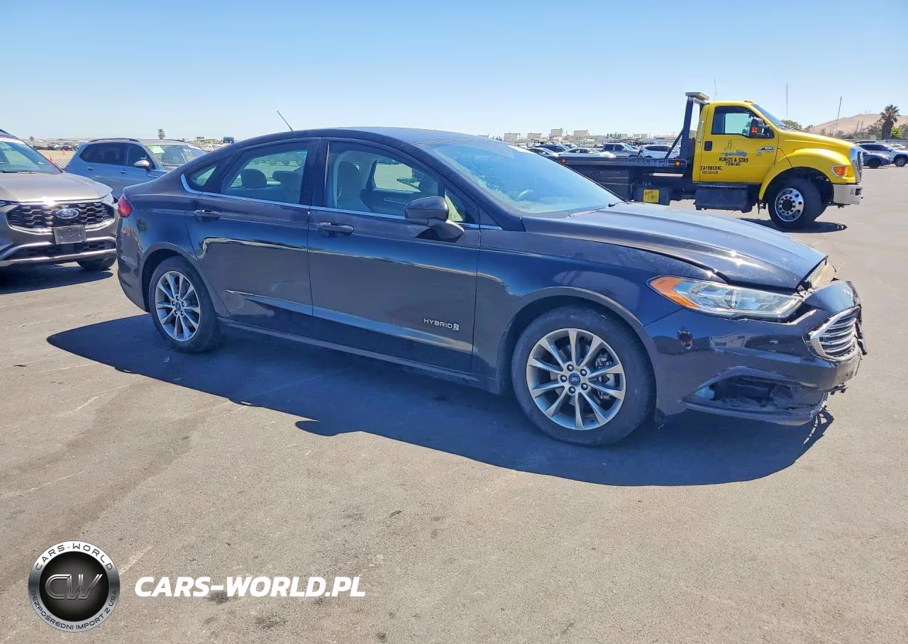 2017 Ford Fusion S Hybrid VIN:3FA6P0UU2HR151619 - 4