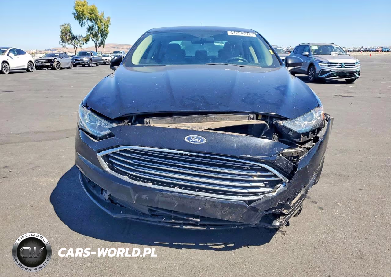 2017 Ford Fusion S Hybrid VIN:3FA6P0UU2HR151619 - 5