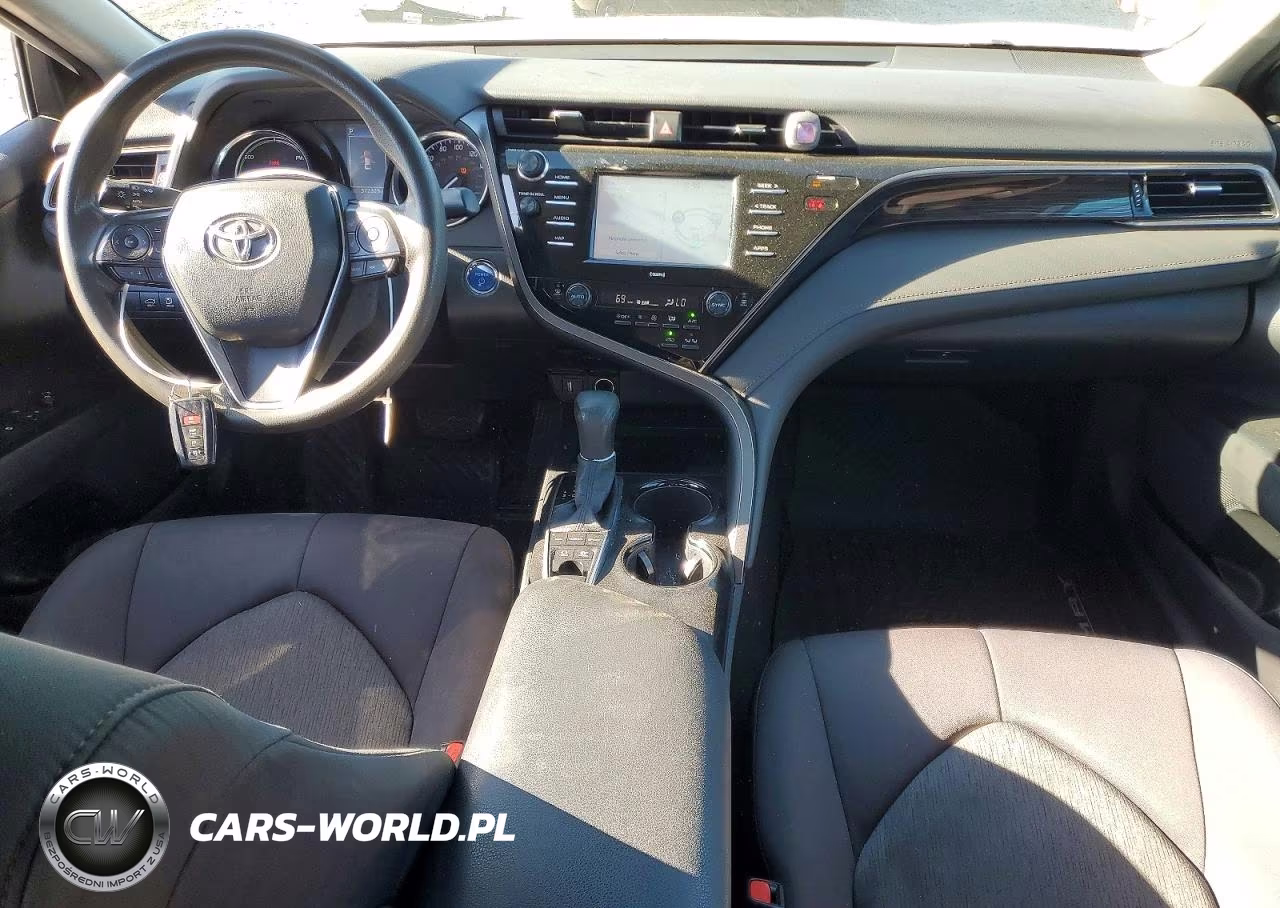2020 Toyota Camry Le VIN:4T1C31AK5LU012552 - 8