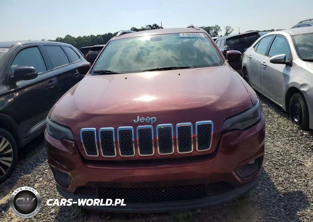2019 Jeep Cherokee Latitude VIN:1C4PJLCB6KD123212 - 5