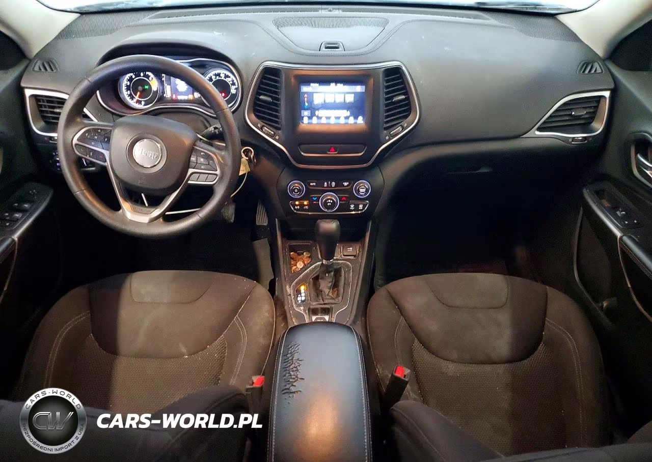 2019 Jeep Cherokee Latitude VIN:1C4PJLCB6KD123212 - 8