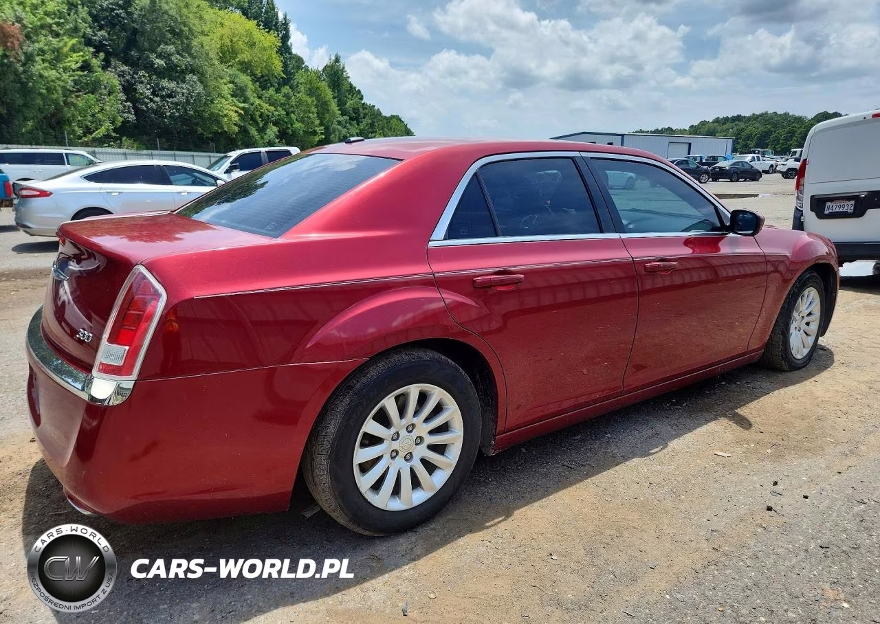 2012 Chrysler 300 VIN:2C3CCAAG5CH213830 - 3