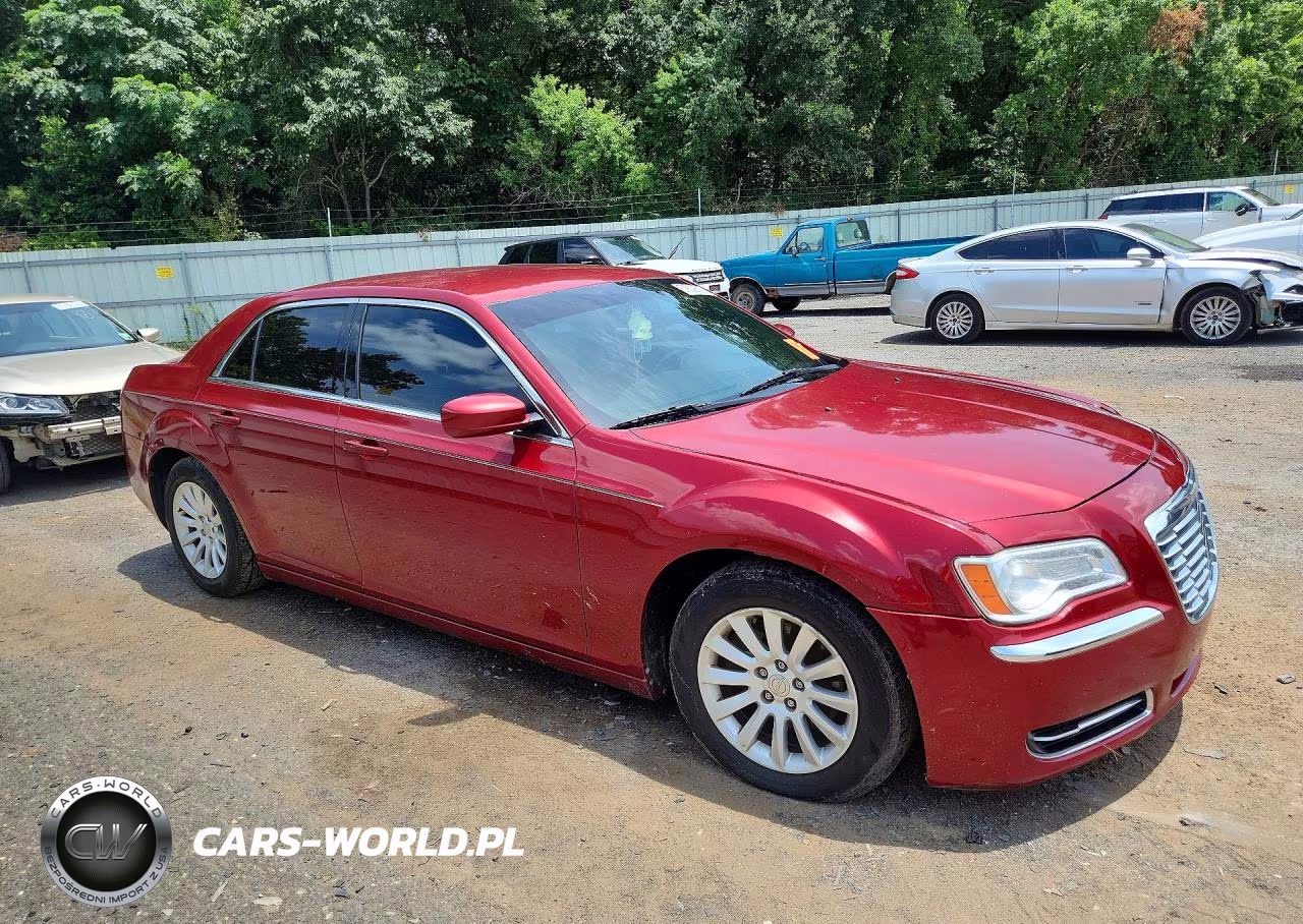 2012 Chrysler 300 VIN:2C3CCAAG5CH213830 - 4