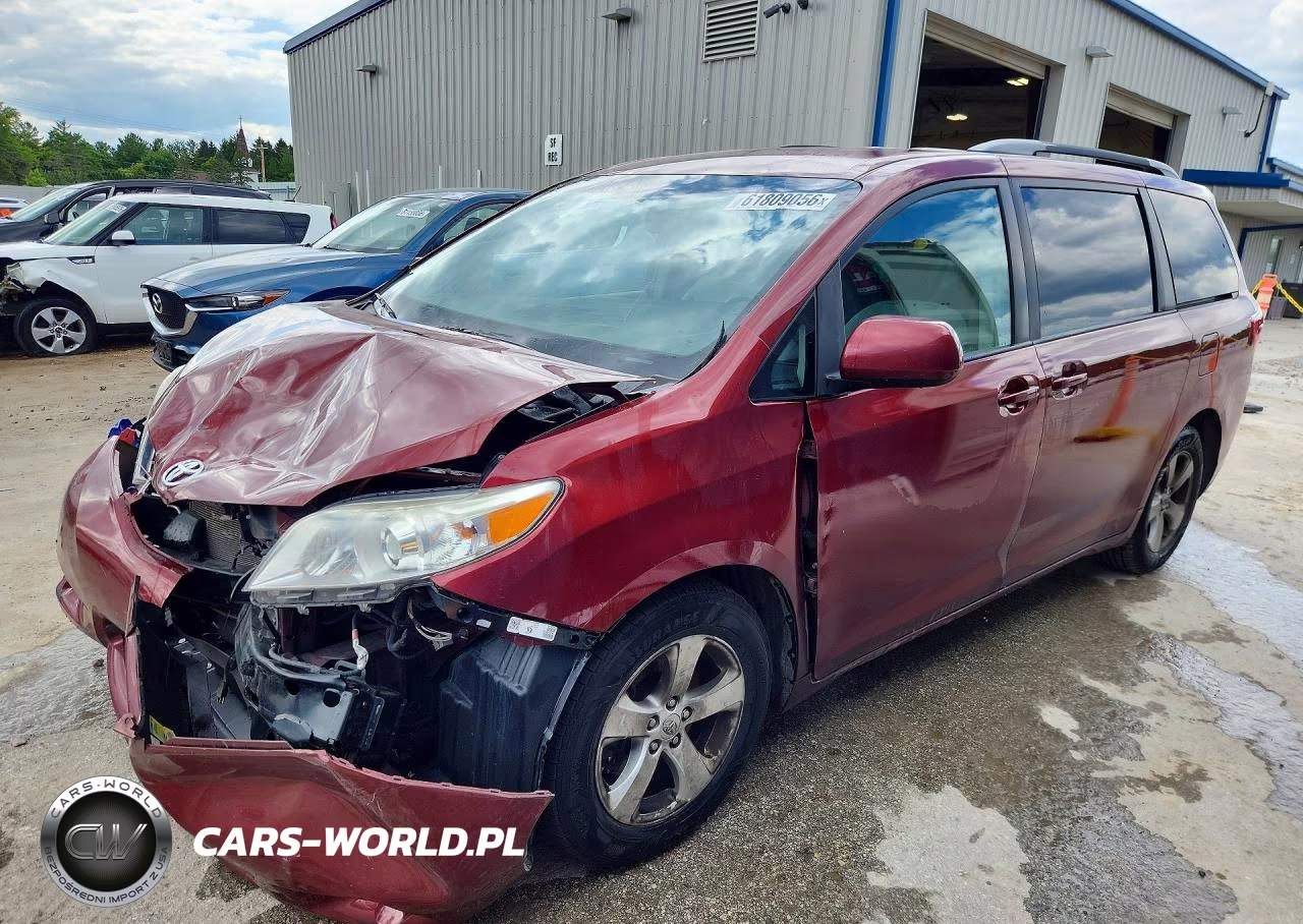 2016 Toyota Sienna Le