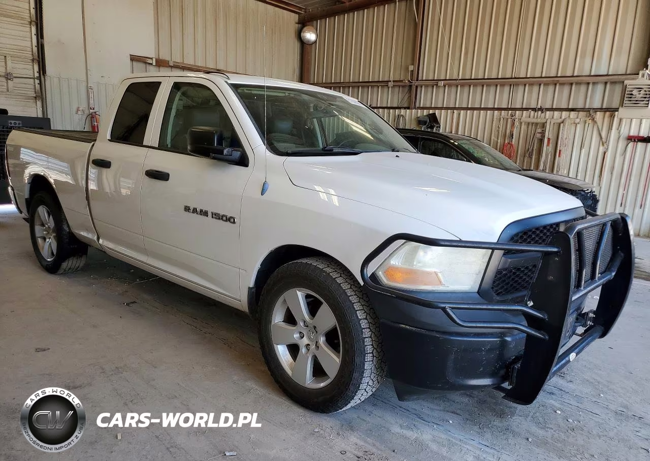 2011 Dodge Ram 1500 VIN:1D7RB1GKXBS635982 - 4