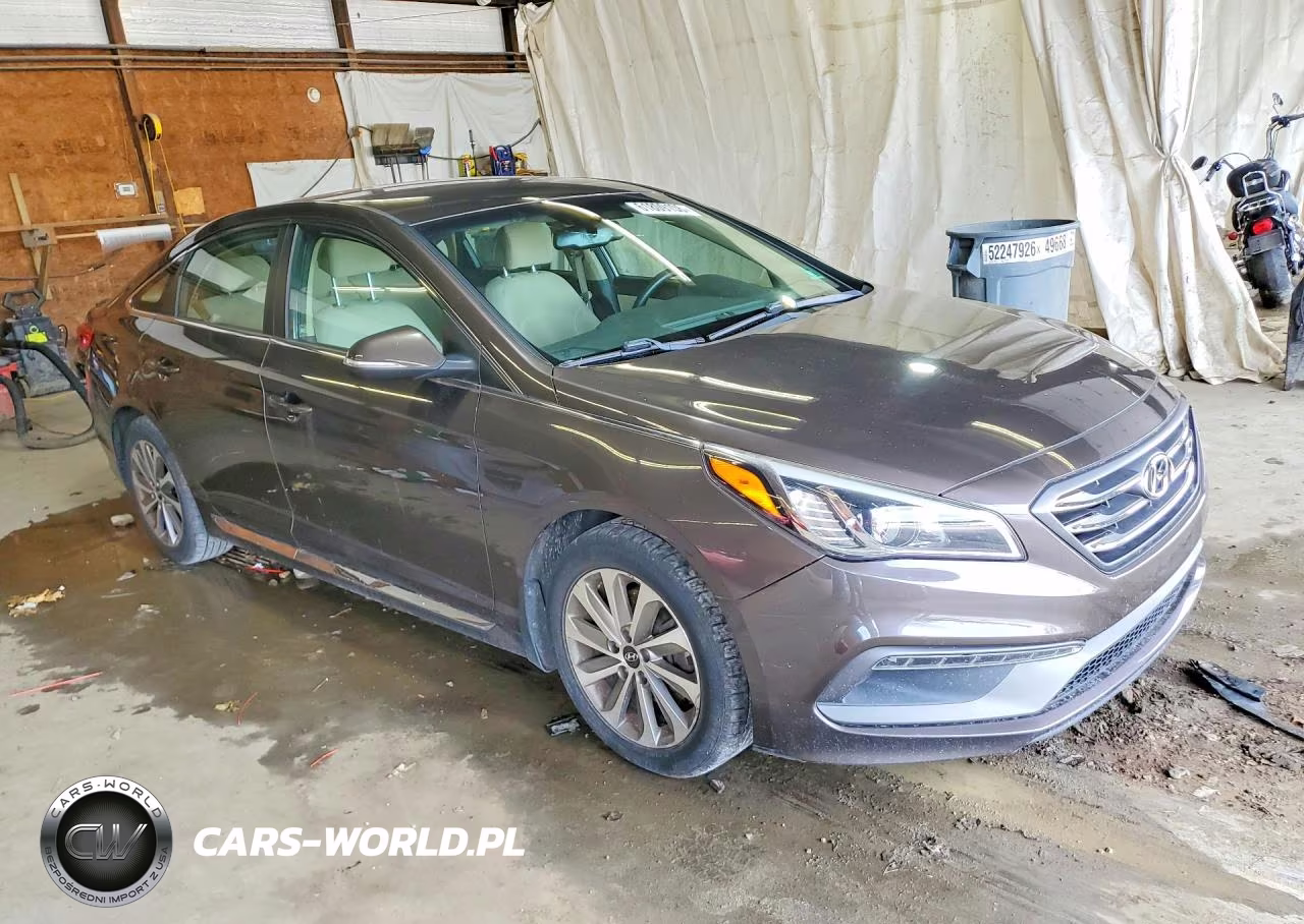2015 Hyundai Sonata Sport VIN:5NPE34AF0FH087059 - 4