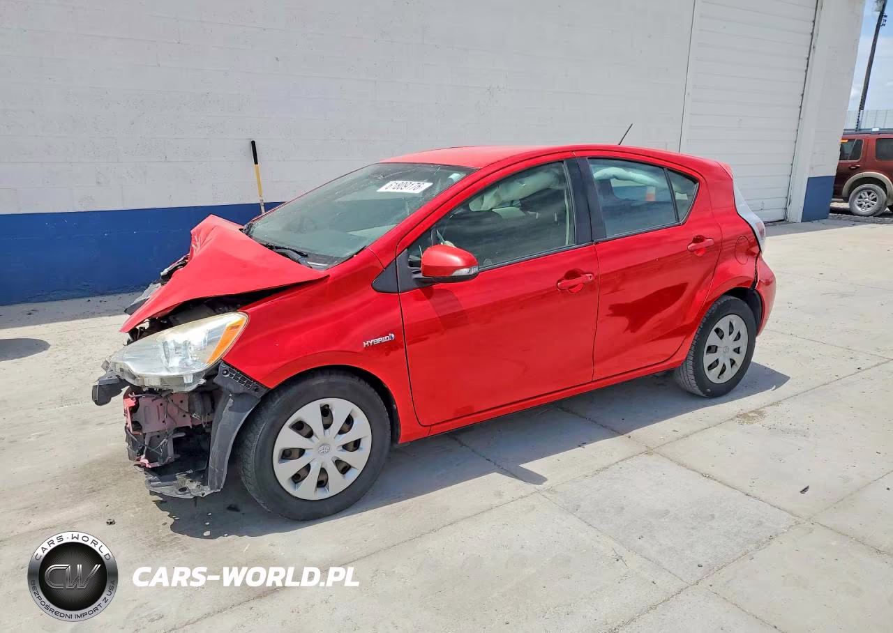2013 Toyota Prius C Two