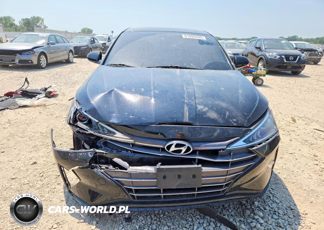 2019 Hyundai Elantra Value Edition VIN:KMHD84LF0KU770711 - 5