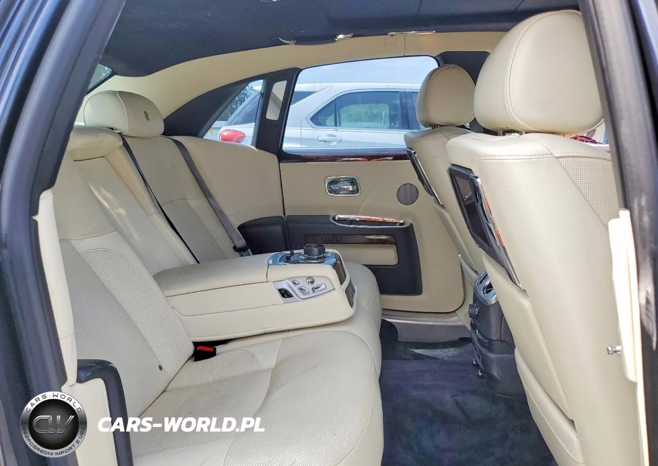 2011 Rolls-Royce Ghost VIN:SCA664S59BUX49942 - 10