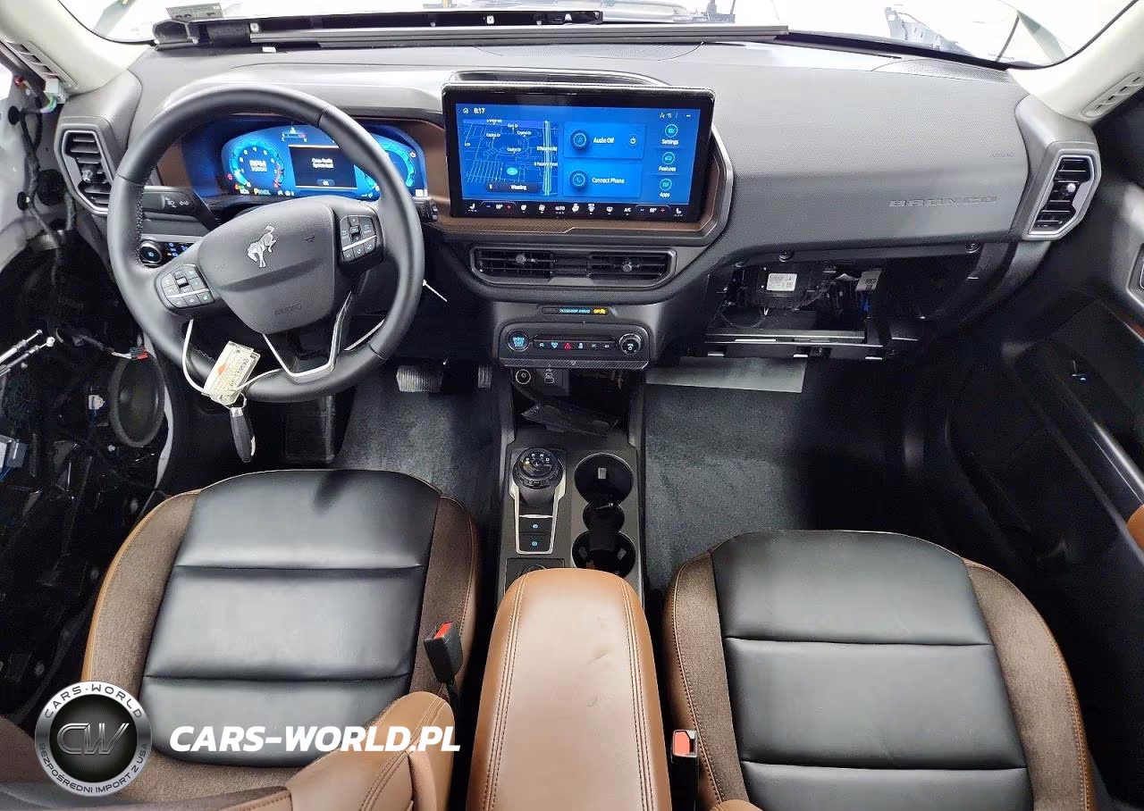 2025 Ford Bronco Sport Outer Banks VIN:3FMCR9CN4SRE58783 - 8