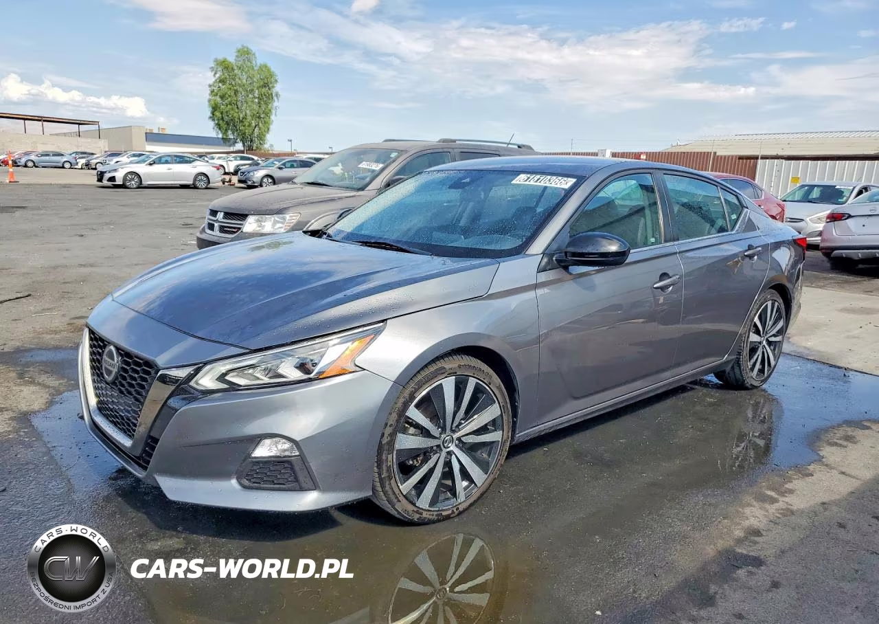 2021 Nissan Altima Sr – zdjęcie 1 z 12