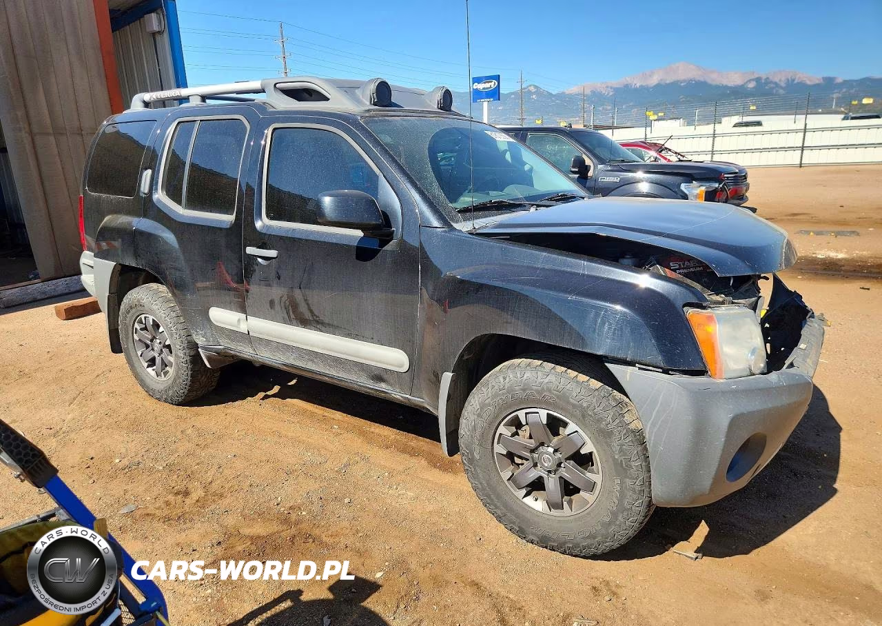 2015 Nissan Xterra Pro-4X VIN:5N1AN0NW9FN656398 - 4