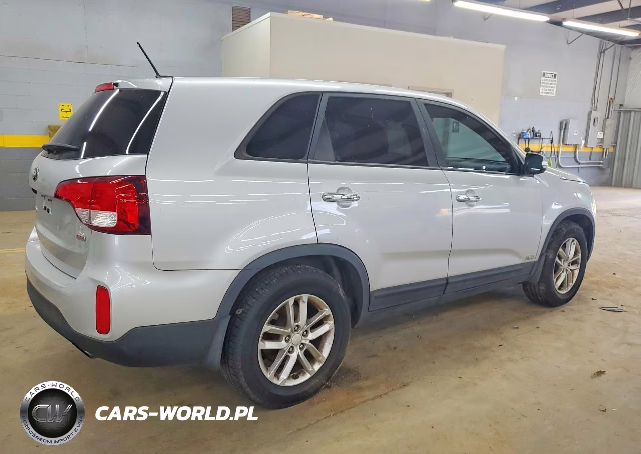 2014 Kia Sorento Lx VIN:5XYKTCA61EG429315 - 3