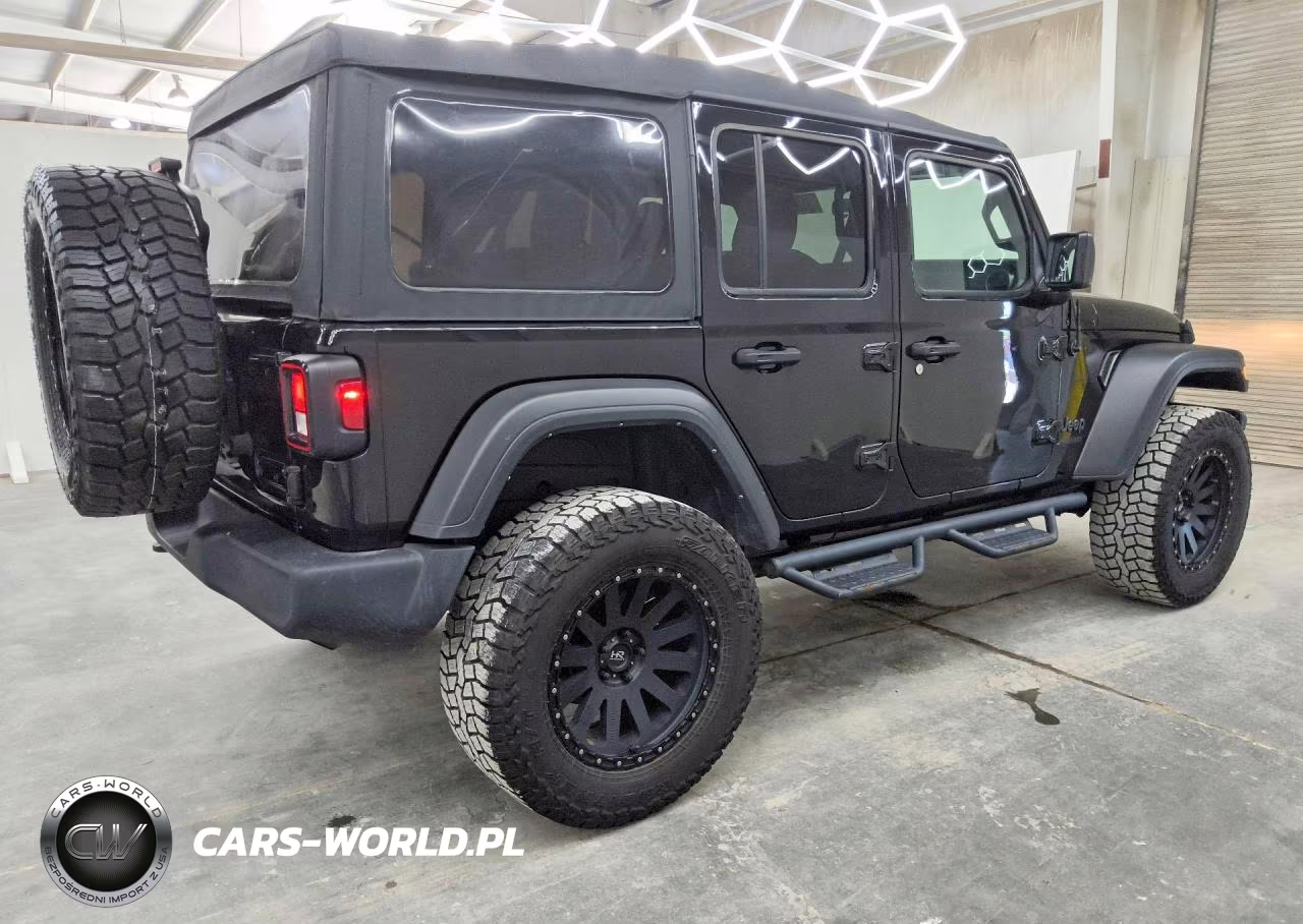 2022 Jeep Wrangler Unlimited Sport VIN:1C4HJXDG2NW180358 - 3