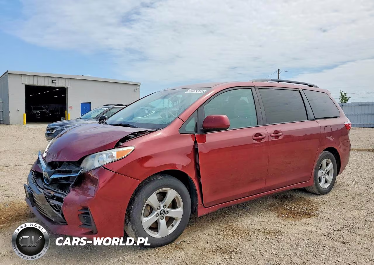 2019 Toyota Sienna Le