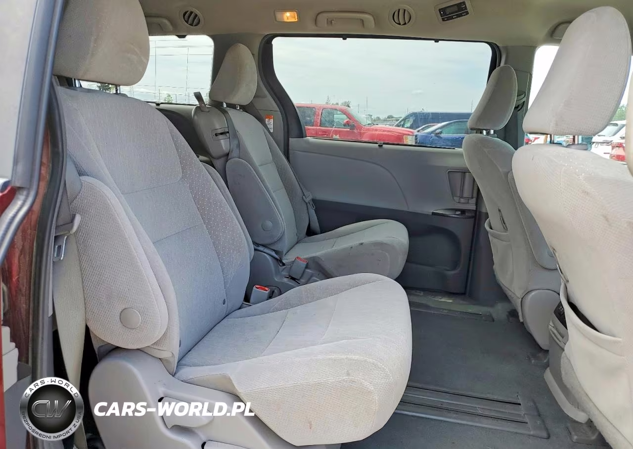 2019 Toyota Sienna Le VIN:5TDKZ3DC2KS983946 - 11