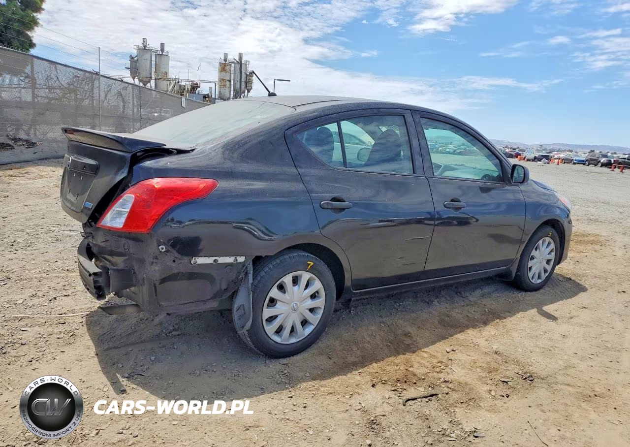 2015 Nissan Versa 1.6 S Plus VIN:3N1CN7AP2FL840640 - 3