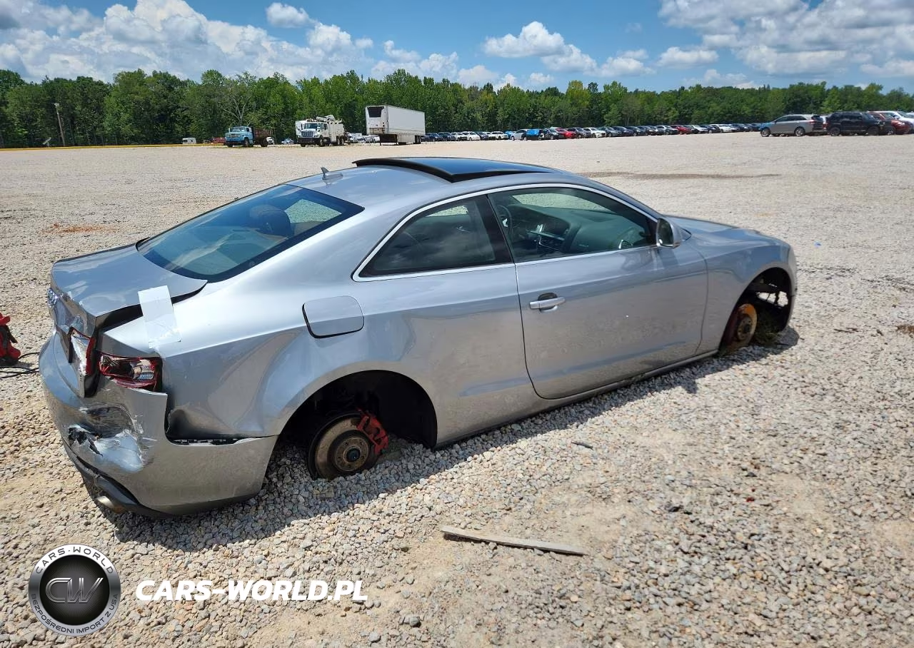 2009 Audi A5 Quattro VIN:WAUDK78TX9A041419 - 3