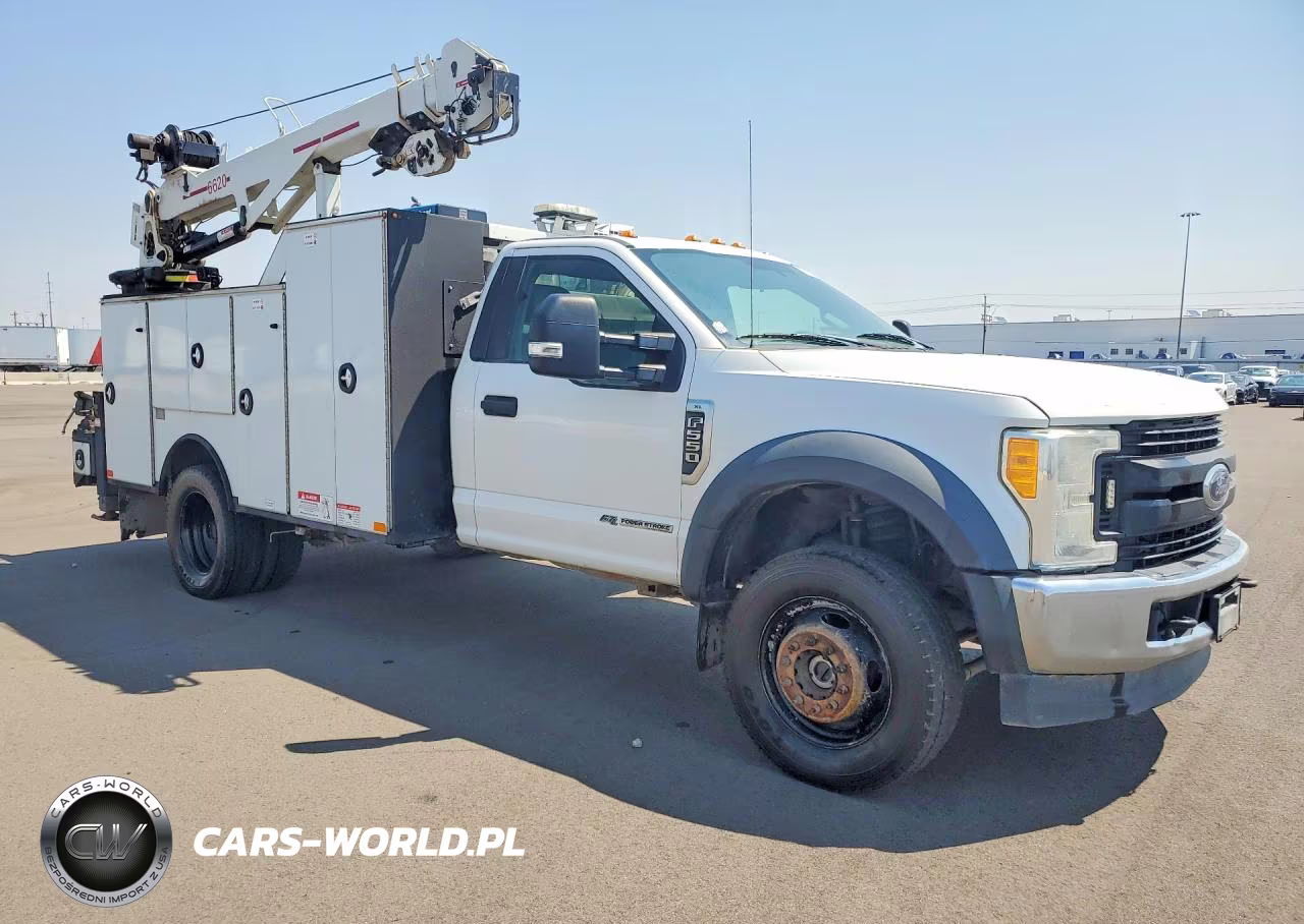 2017 Ford F550 Super Duty VIN:1FDUF5HT7HED72022 - 4