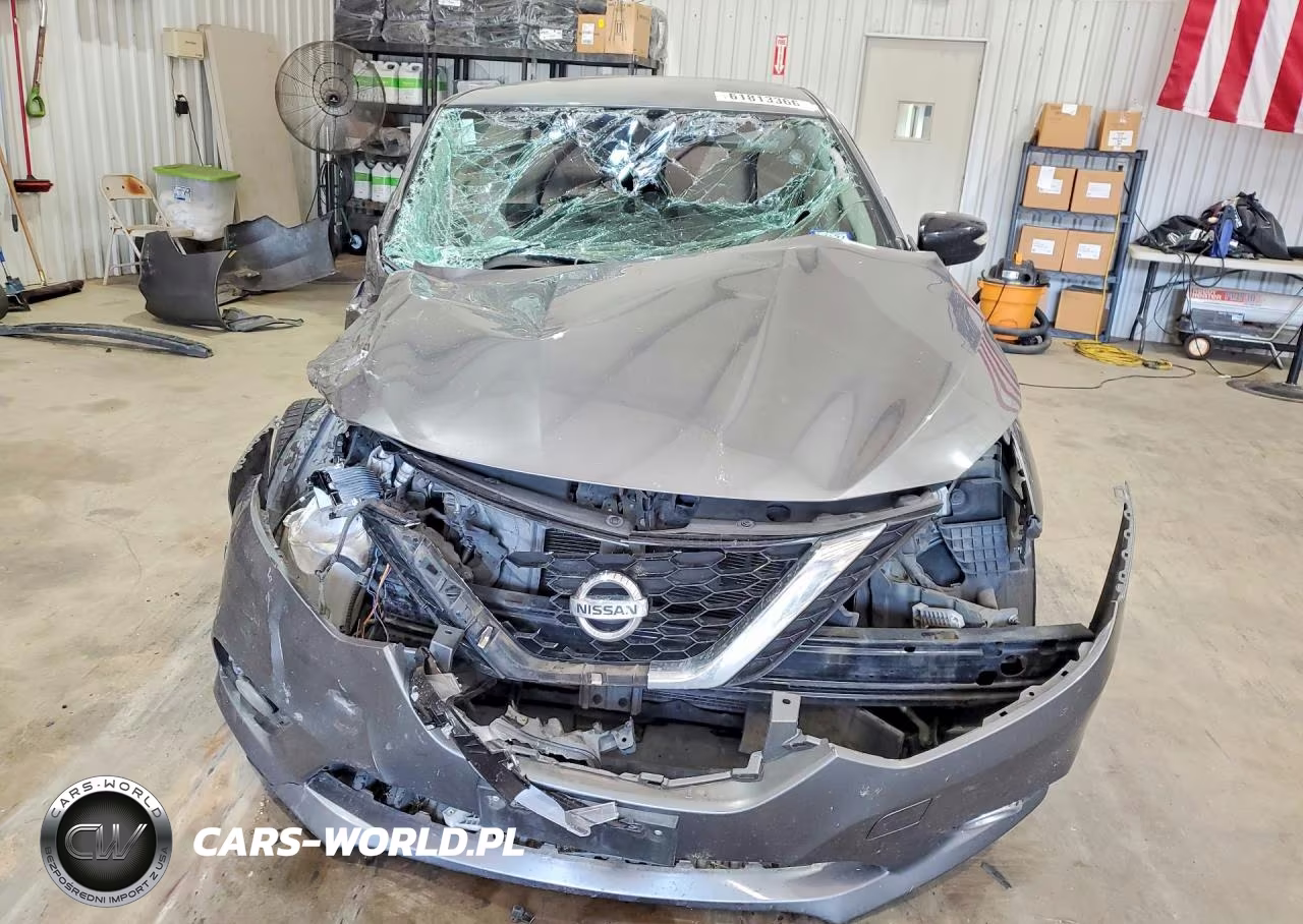 2017 Nissan Sentra Sr VIN:3N1AB7AP5HY281557 - 5