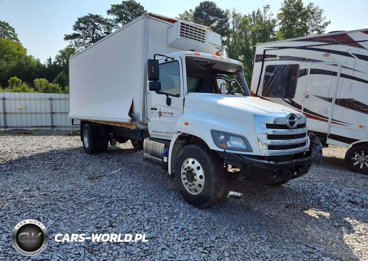 2020 Hino 268A Refrigerated Box Truck VIN:5PVNJ8JT6L5S60064 - 4