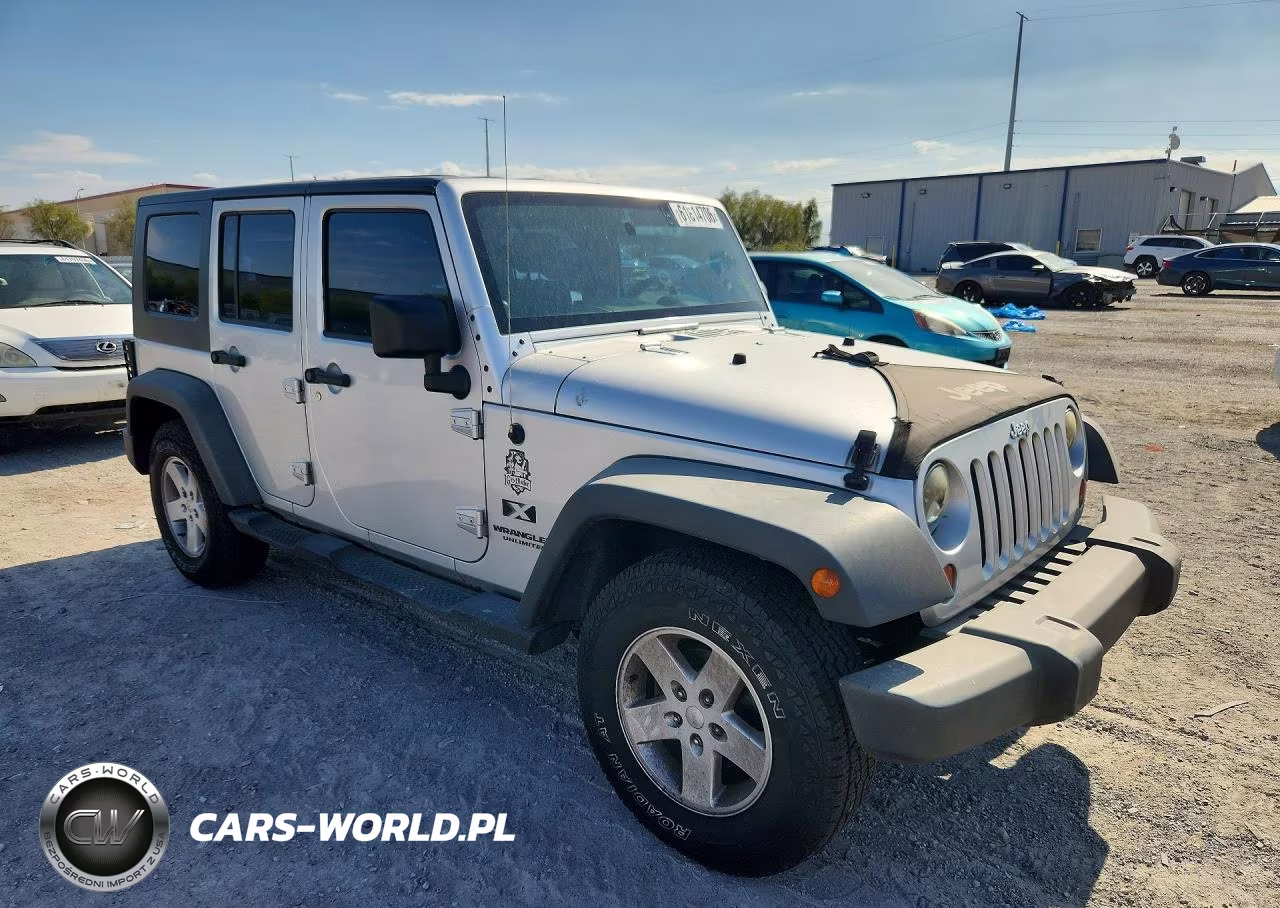 2009 Jeep Wrangler Unlimited X VIN:1J4GB39169L754001 - 4