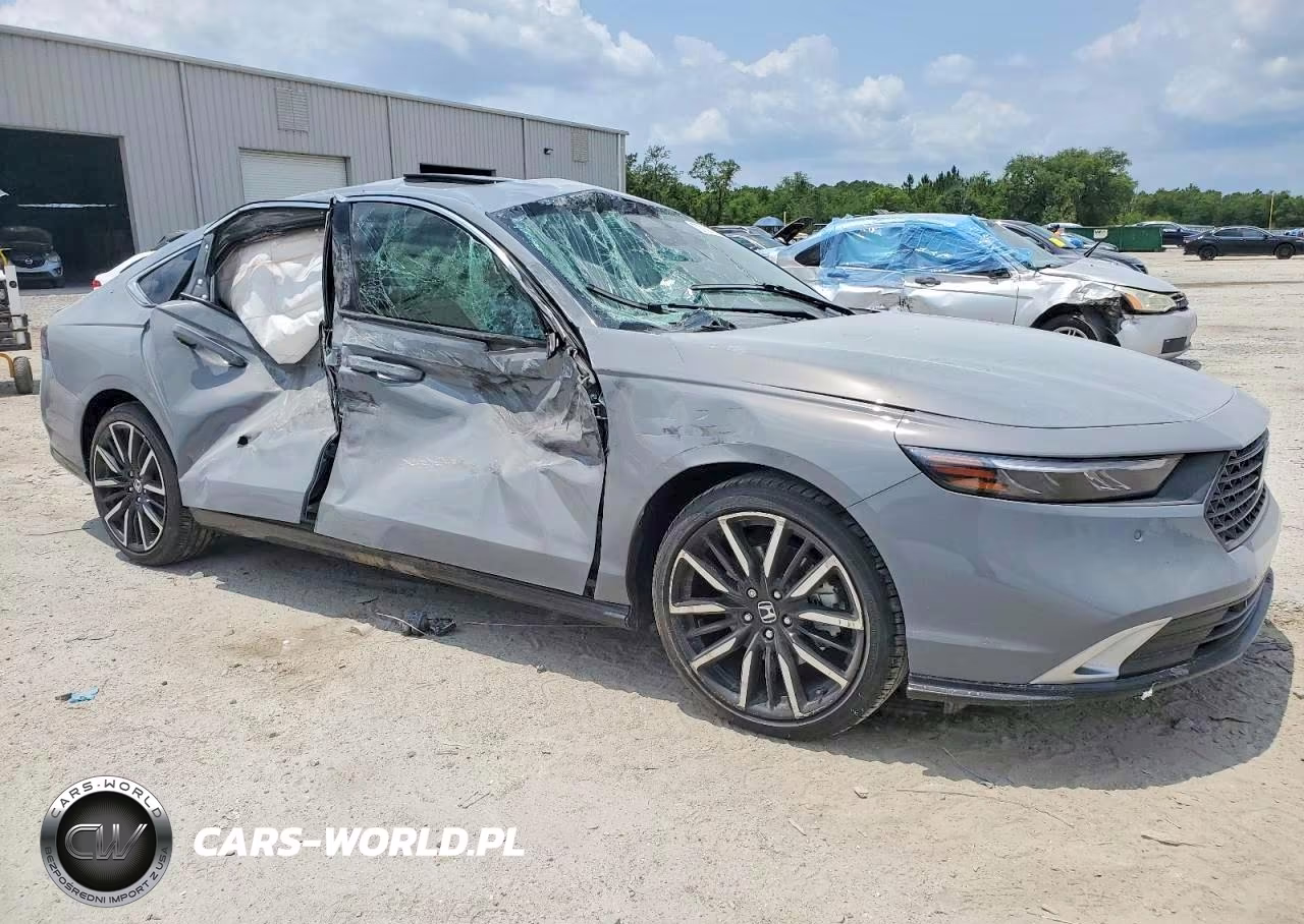 2024 Honda Accord Touring Hybrid VIN:1HGCY2F83RA088386 - 4
