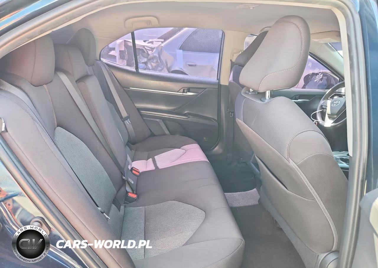 2019 Toyota Camry Le VIN:4T1B11HK9KU280512 - 10