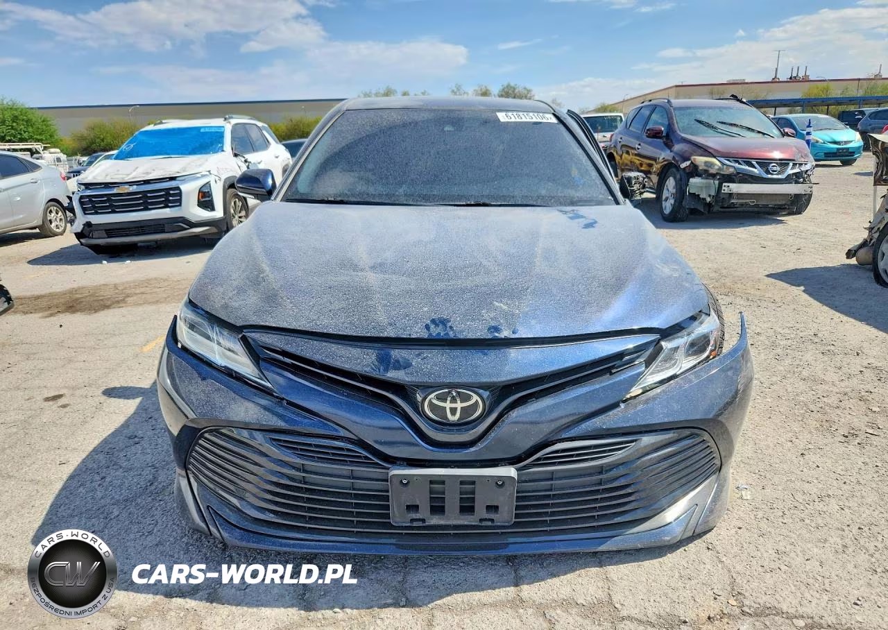 2019 Toyota Camry Le VIN:4T1B11HK9KU280512 - 5