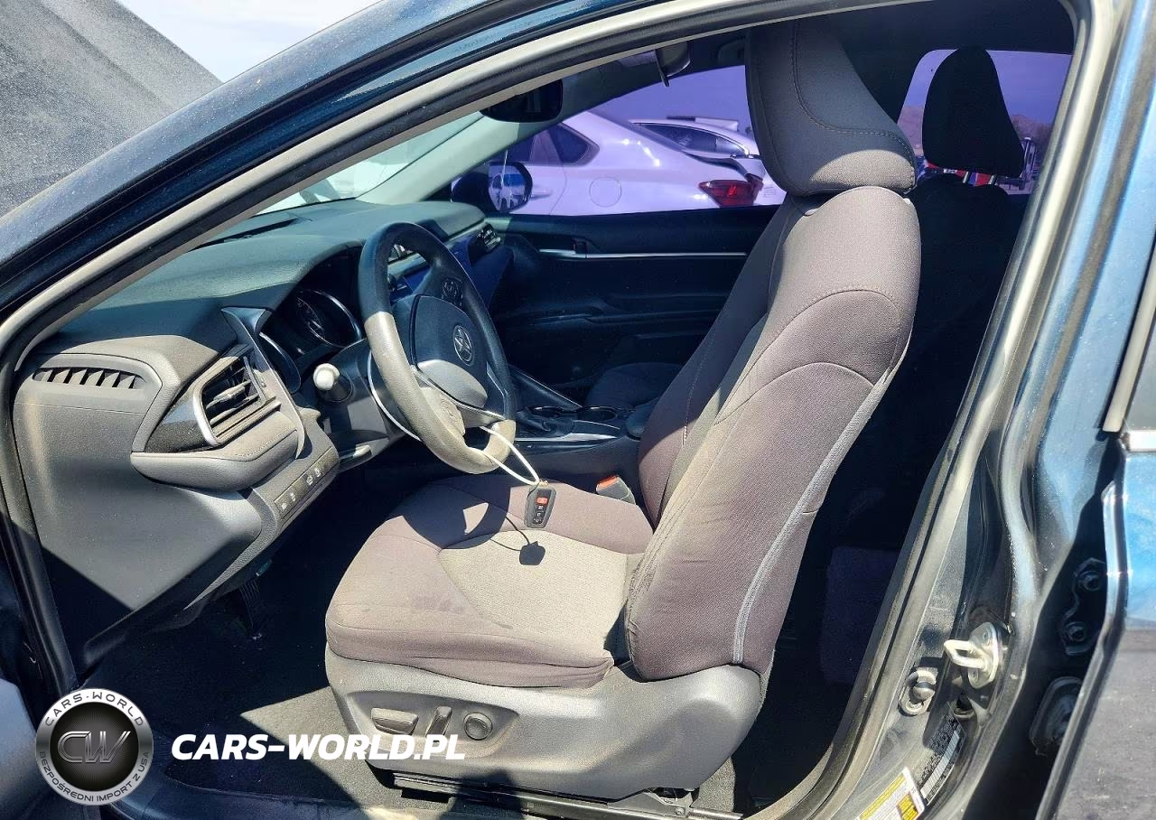 2019 Toyota Camry Le VIN:4T1B11HK9KU280512 - 7