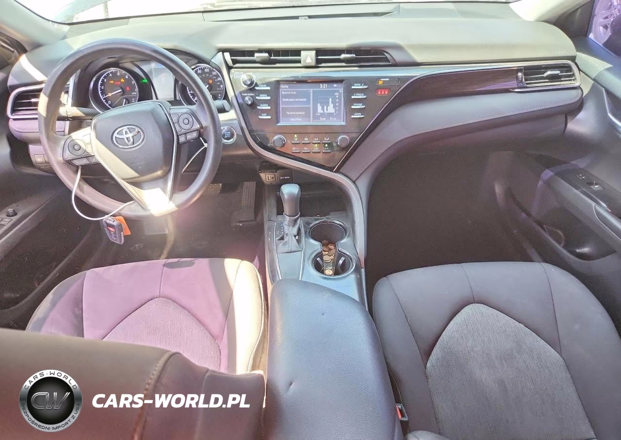 2019 Toyota Camry Le VIN:4T1B11HK9KU280512 - 8