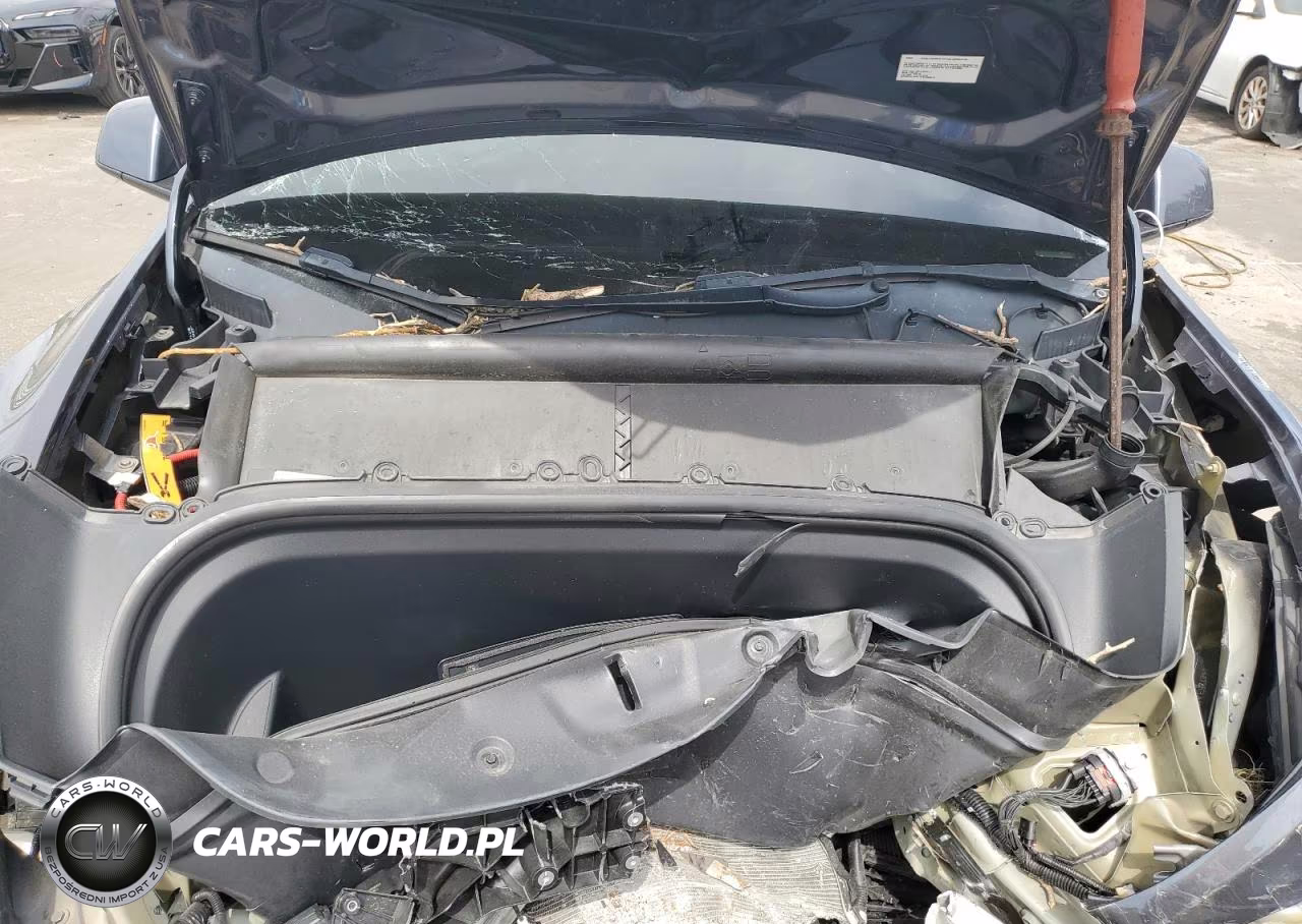 2022 Tesla Model Y VIN:7SAYGDEF7NF366990 - 23