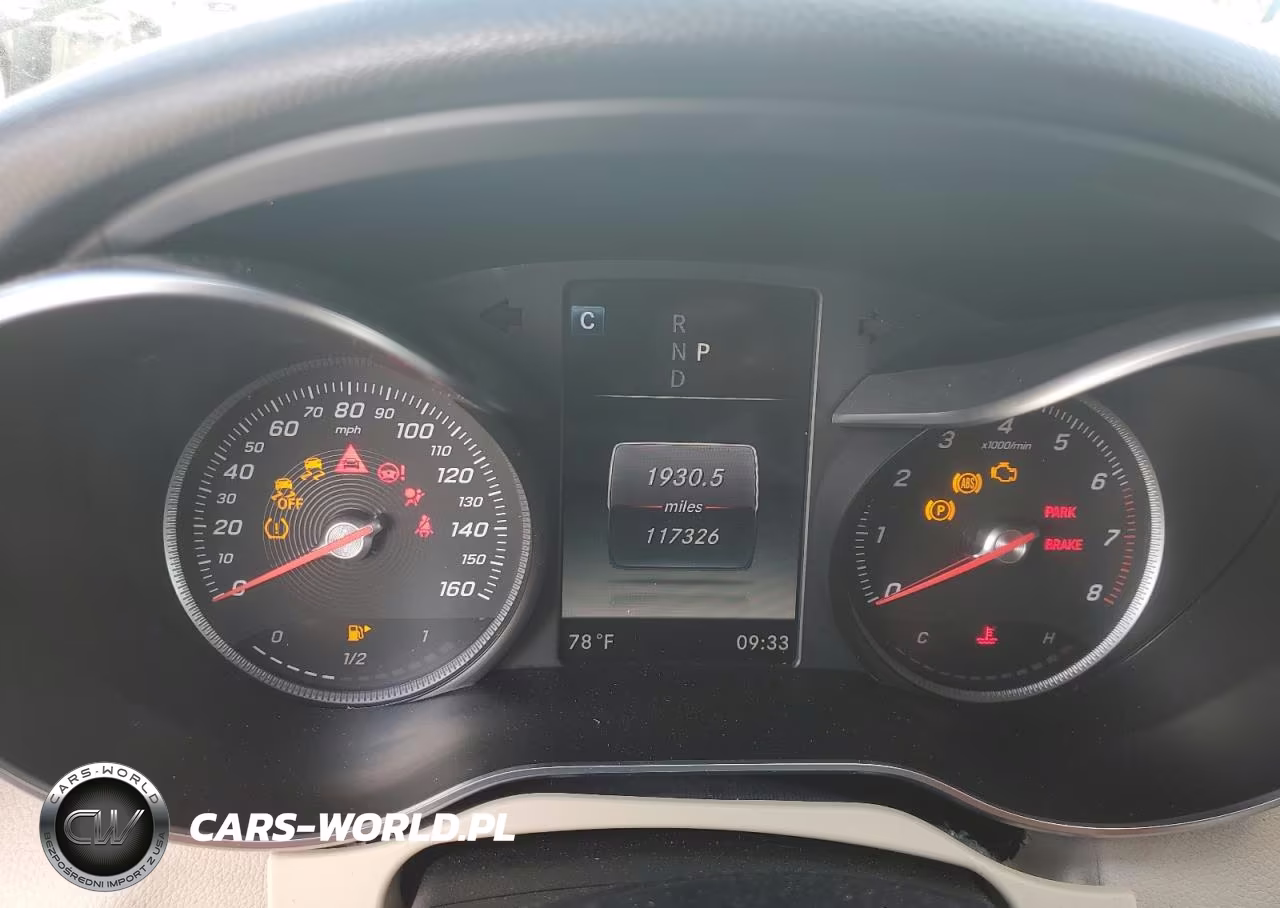 2018 Mercedes-Benz C 300 VIN:55SWF4JB9JU239693 - 9