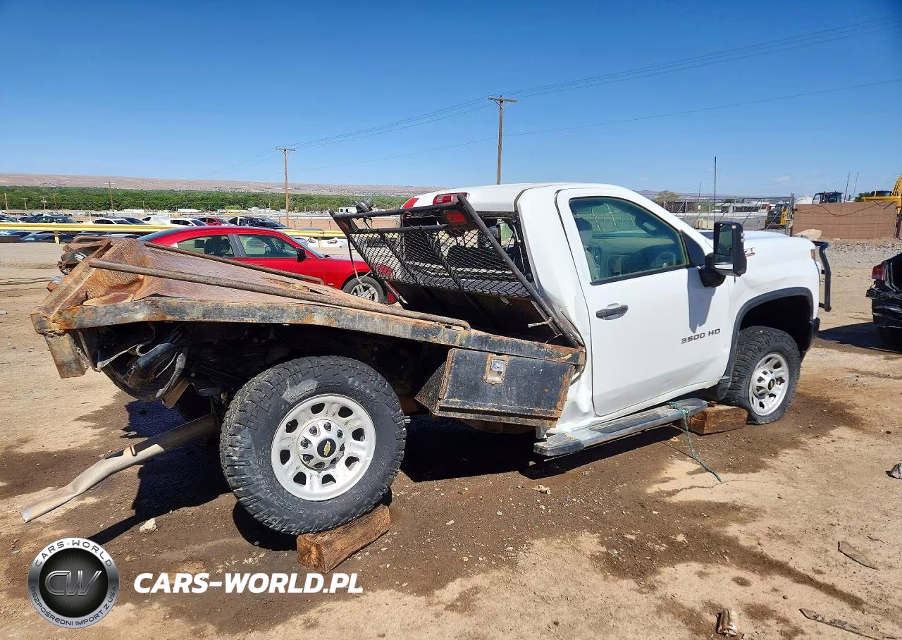 2021 Chevrolet Silverado K3500 VIN:1GC3YSE72MF288162 - 3