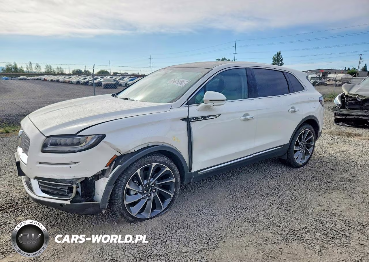 2020 Lincoln Nautilus Reserve – zdjęcie 1 z 13