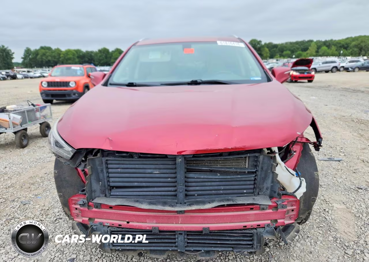 2018 Buick Enclave Essence VIN:5GAERBKW3JJ153915 - 5