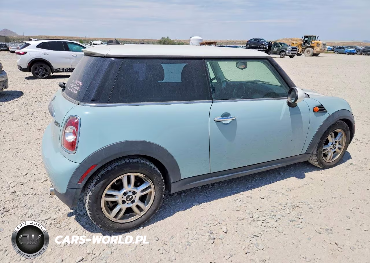 2011 Mini Cooper VIN:WMWSU3C51BT096323 - 3