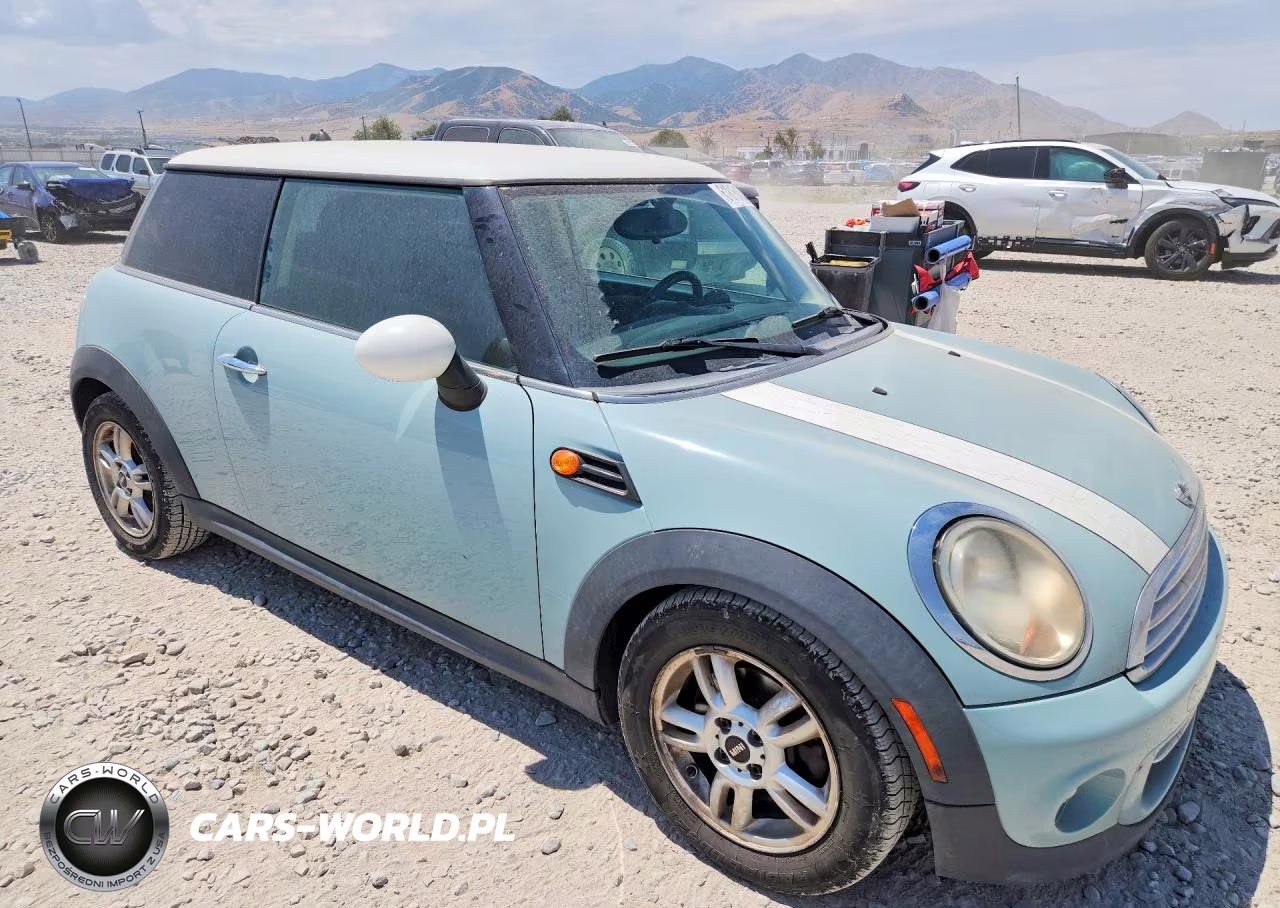 2011 Mini Cooper VIN:WMWSU3C51BT096323 - 4