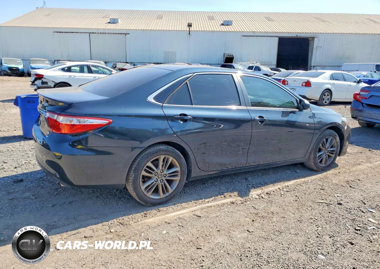 2016 Toyota Camry Se VIN:4T1BF1FK6GU568497 - 3