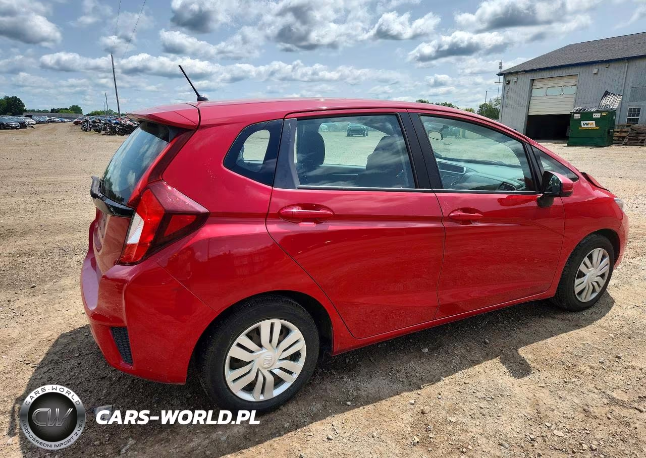 2015 Honda Fit Lx VIN:3HGGK5H50FM713574 - 3