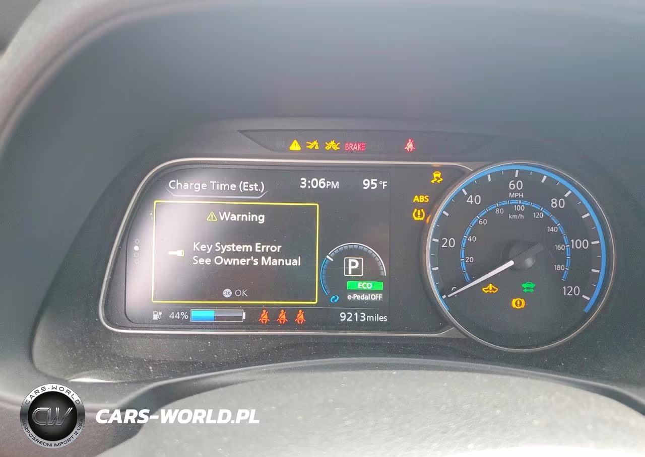 2025 Nissan Leaf S VIN:1N4AZ1BV1SC563669 - 9