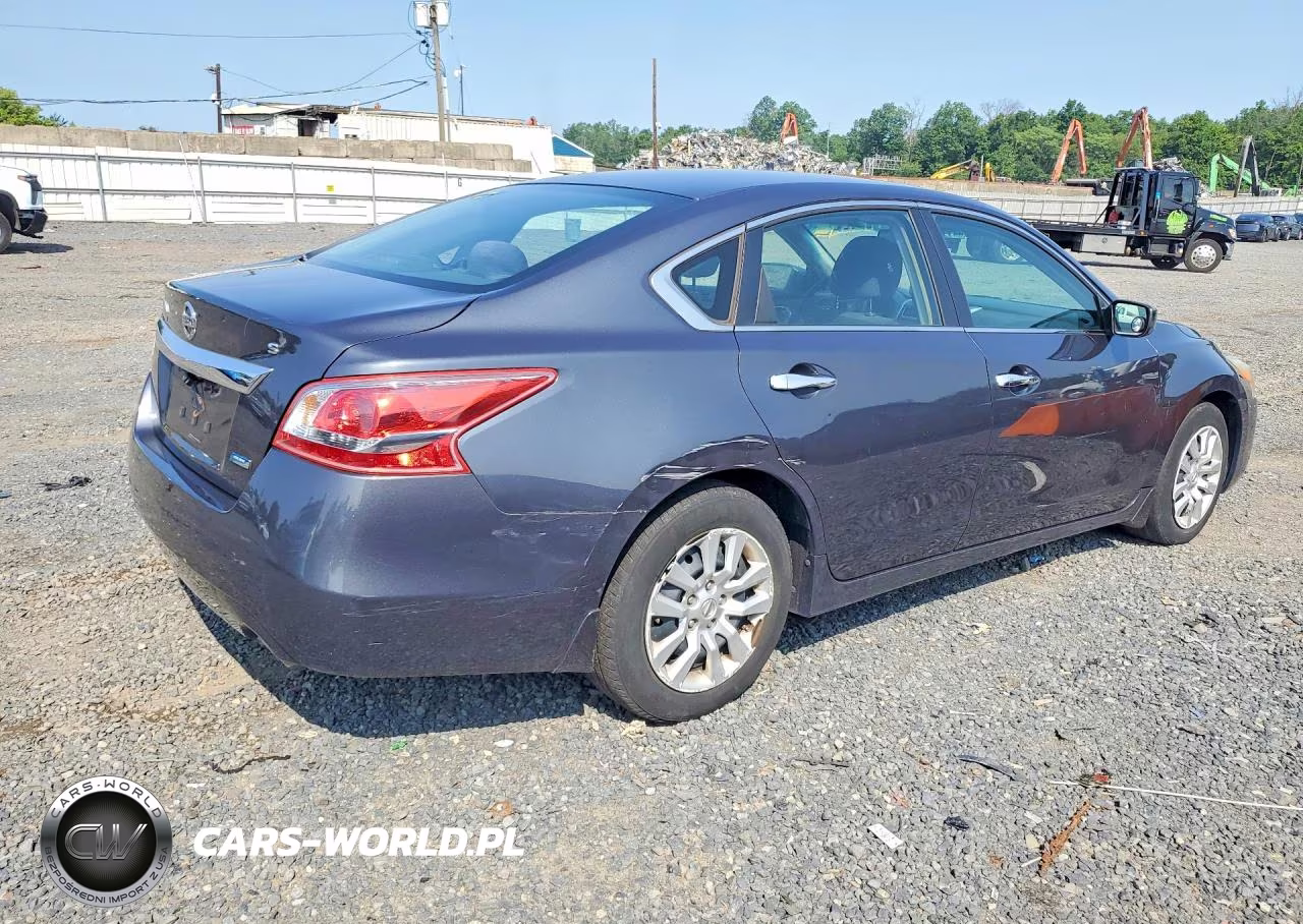 2013 Nissan Altima 2.5 S VIN:1N4AL3AP0DN585301 - 3