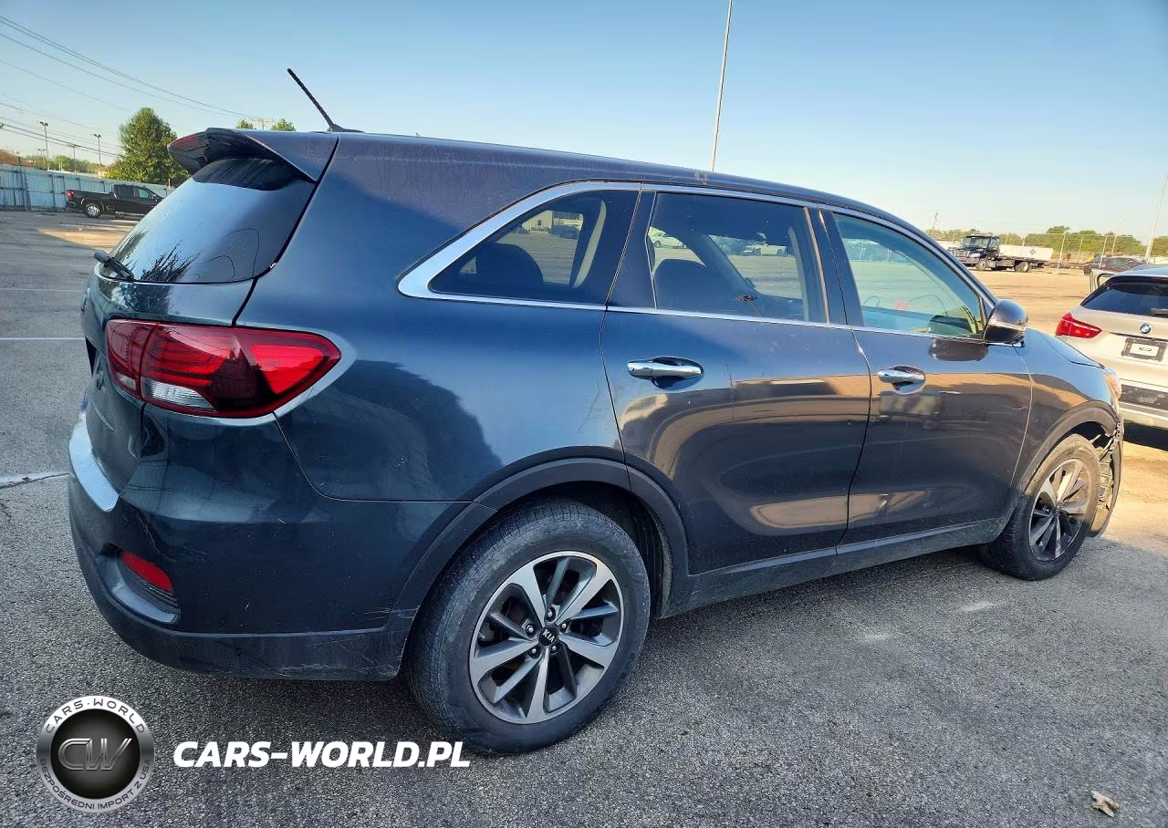 2020 Kia Sorento S VIN:5XYPGDA50LG692609 - 3