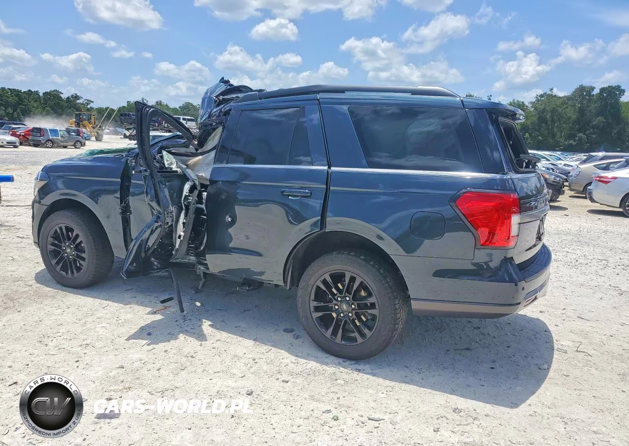 2024 Ford Expedition Xlt VIN:1FMJU1H85REB14578 - 2