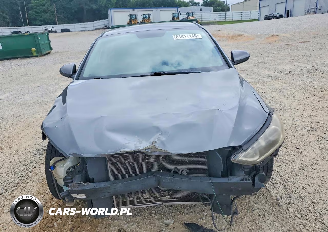 2018 Hyundai Elantra Sel VIN:5NPD84LF5JH393225 - 5