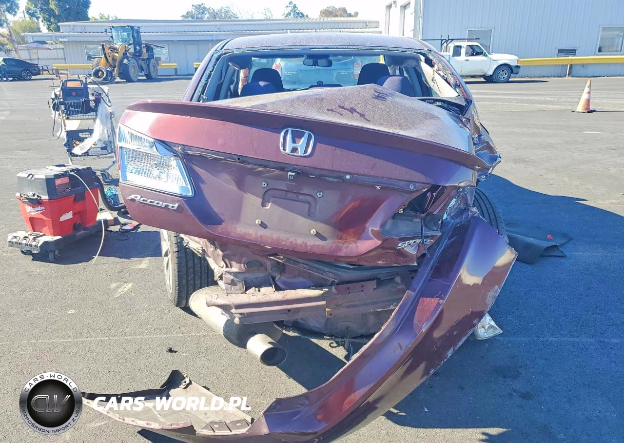 2015 Honda Accord Sport VIN:1HGCR2F56FA017732 - 6