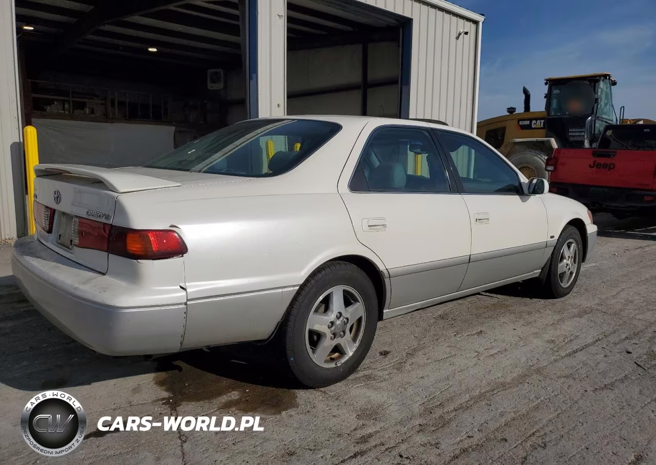 2001 Toyota Camry Ce VIN:JT2BG22K510550819 - 3