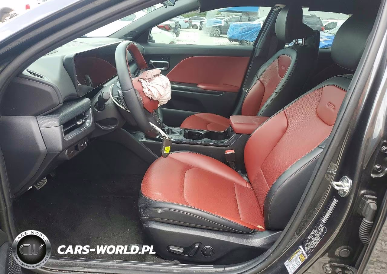 2025 Kia K4 Gt Line VIN:3KPFW4DE4SE224274 - 7