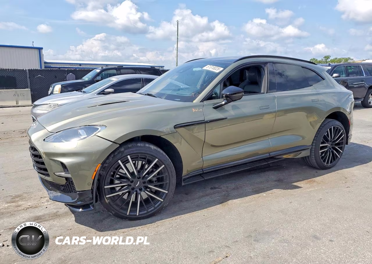 2025 Aston Martin Dbx 707 – zdjęcie 1 z 13
