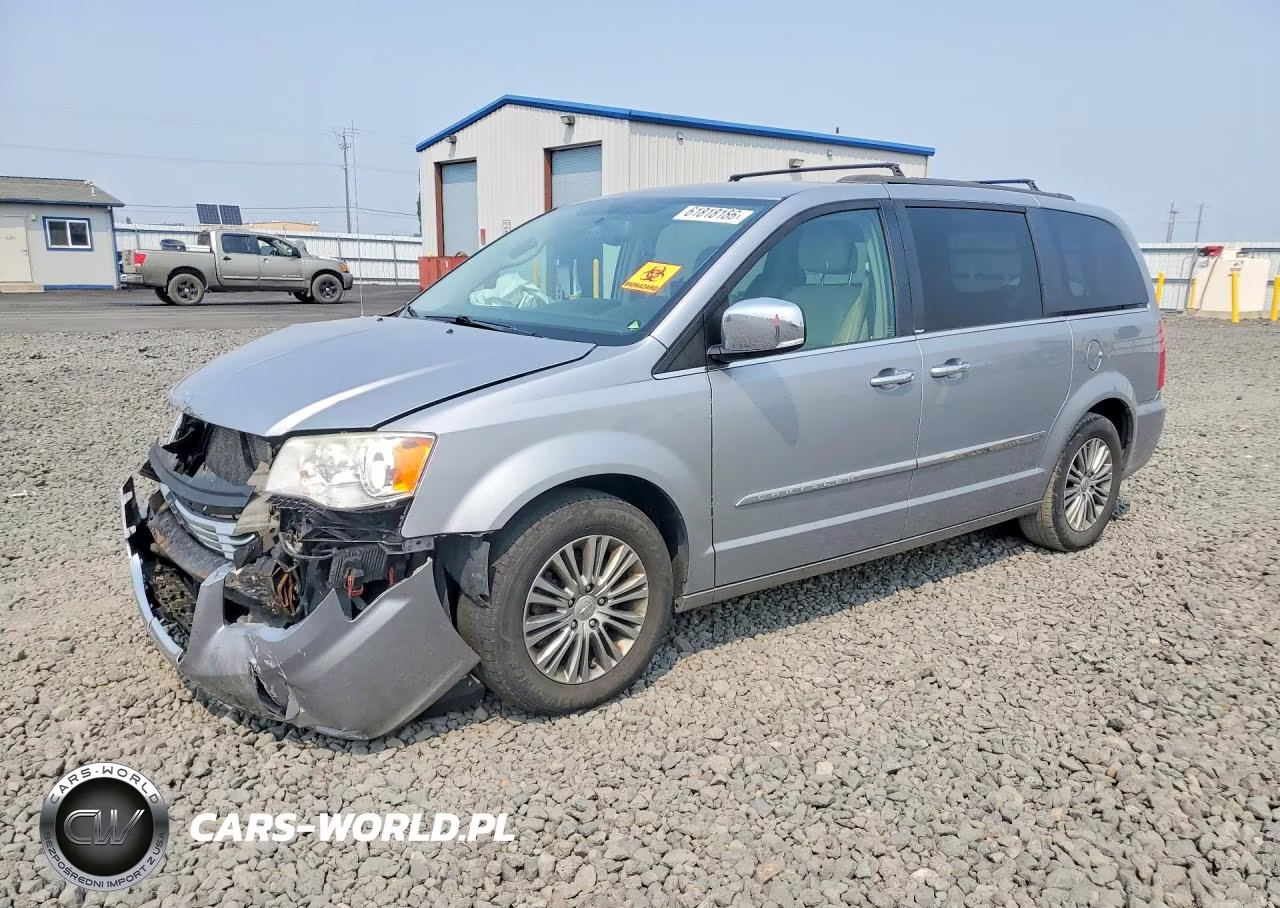 2013 Chrysler Town & Country Touring L – zdjęcie 1 z 13